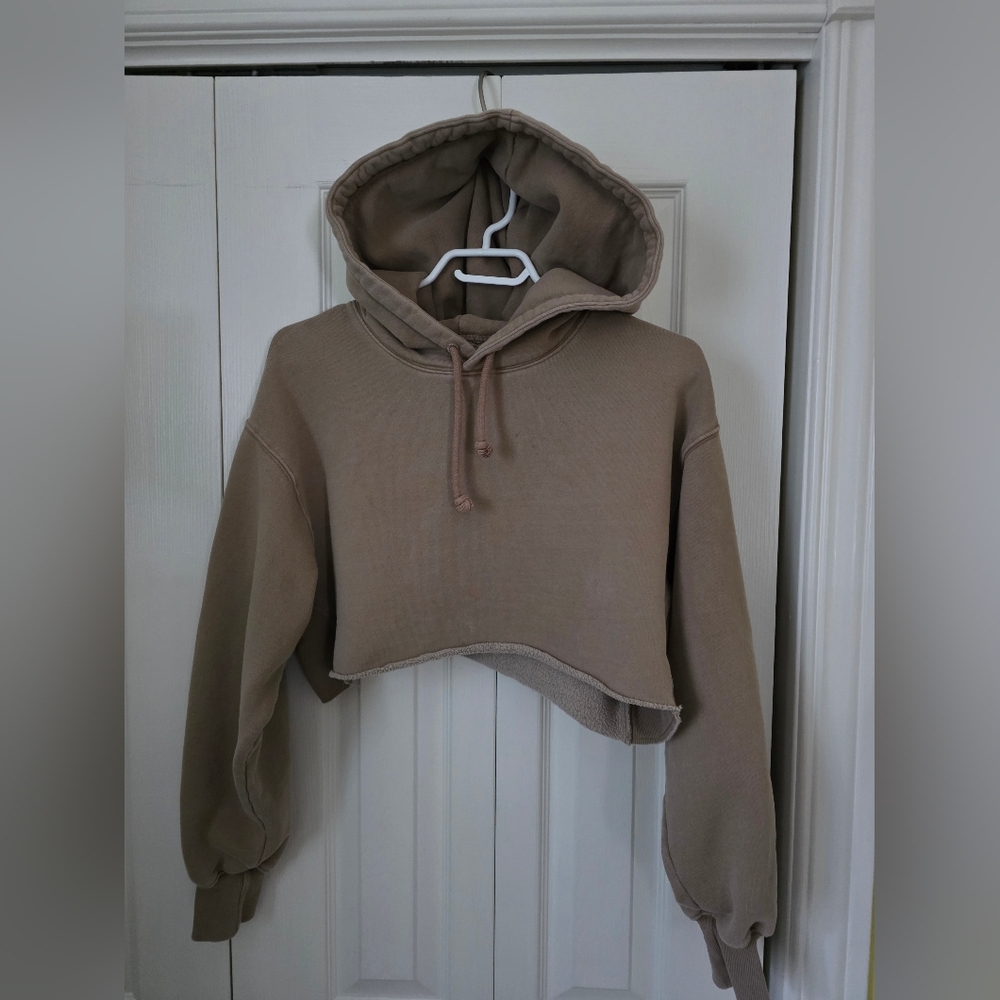 Aritzia TNA CozyAF Fleece Taupe Cropped Hoodie S/M - Picture 2 of 7